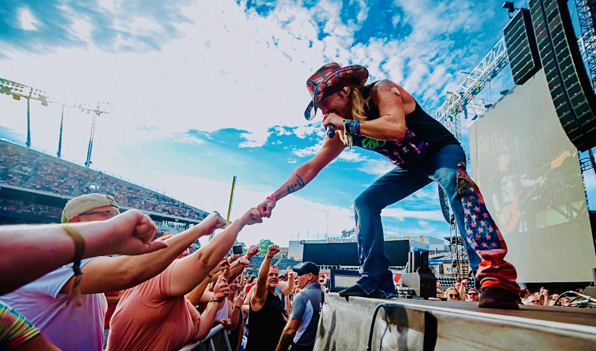 bretmichaels's tweet photo. The #PartiGras 2023 is coming…REAL F*A*M (Fan Appreciation Matters)! Stay tuned to https://t.co/V2DjDLBMVE. #NothinButAGoodVibe #NBAGV #SundayFunday https://t.co/mNZ2WjxZxa