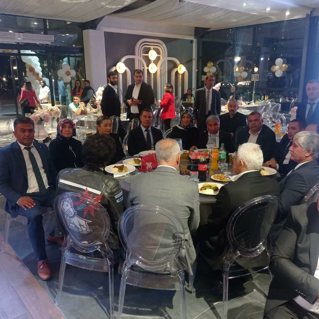 SedatMESTAN1's tweet photo. Varolsun Teşkilat, varolsun Ülkücü hareket.. 🤘🤘🤘 
@arzuerdemDB @uygaroral @ifarukaksu @GokhanTurkesMHP https://t.co/ehUzukqmKF