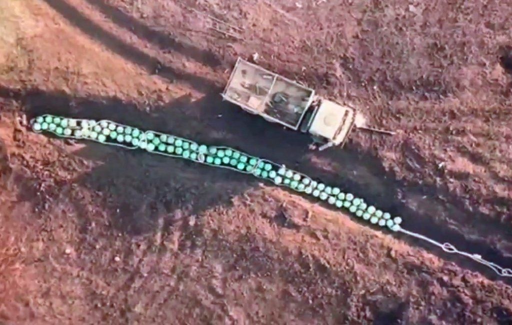 TechnologyOrg's tweet image. How do you make a Russian propaganda movie? First, order one hundred sea mines - technology.org/2022/10/02/how… - #Military #SeaMines #StandWithUkraine #UkraineWar