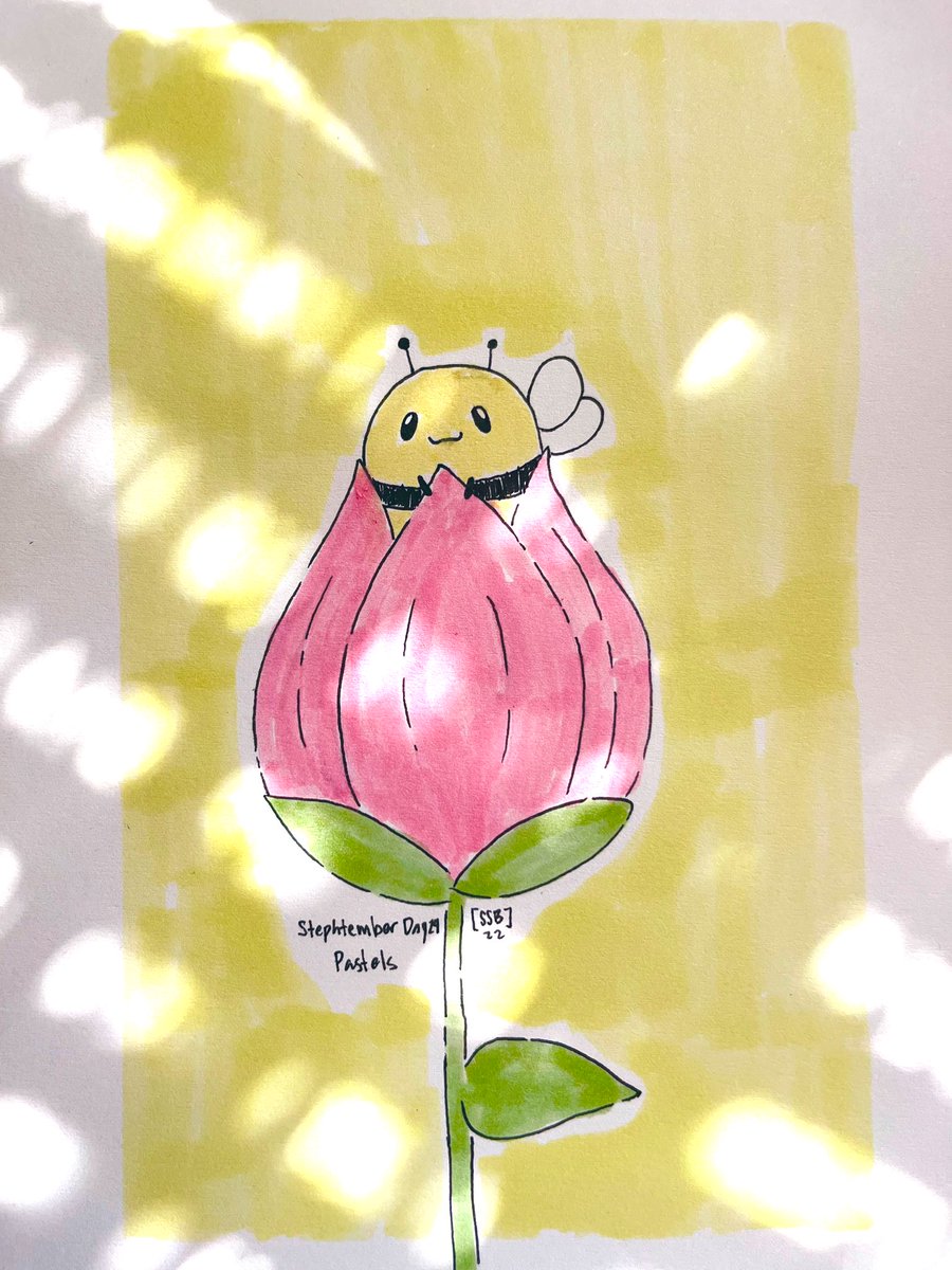 PencilPigeon's tweet photo. This little bee got a little bruise on its head from going into the flower to hard for day 24 of #stephtember , but he tried his best! 

#cute #kawaii #bees #pastel #traditionalart #myart https://t.co/L9ddcxO5An