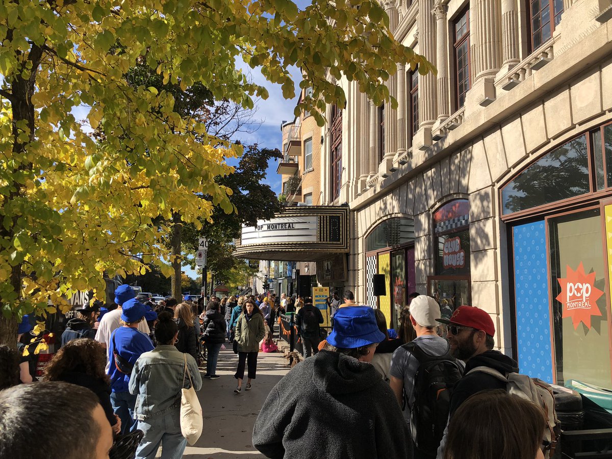 CL_opez's tweet photo. Last day of @popmontreal and the parade is underway. Loving the Sunday afternoon on Parc Ave vibes. #popmtl https://t.co/R8d6uQU62t