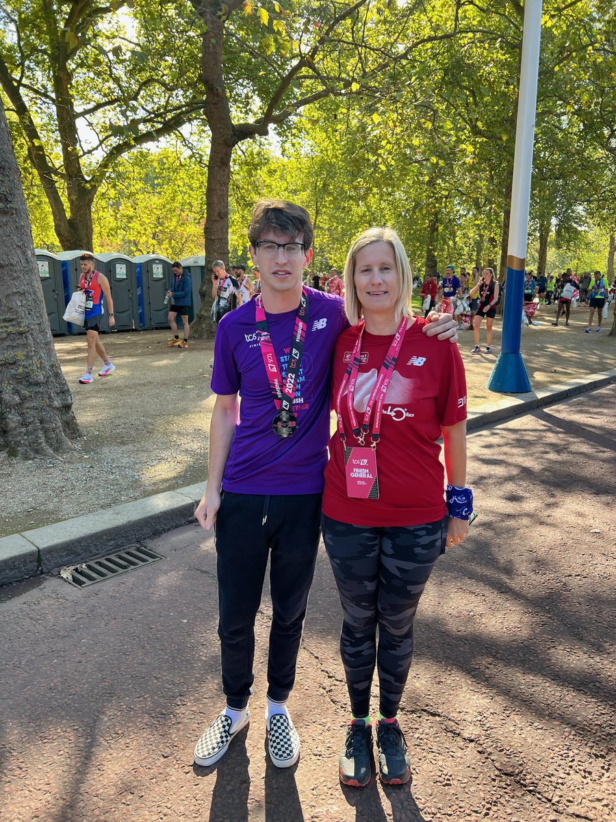 carolineG_19's tweet image. Fantastic day volunteering @LondonMarathon today, well done to all the runners 🙌🏻 and massive congratulations to my son who finished in 2:52:36 knocking 4 mins off last years time!! 🤗 #ProudMum #LondonMarathon #running