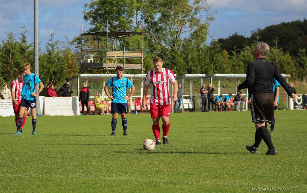 🏴󠁧󠁢󠁷󠁬󠁳󠁿 <a href="/HolywellTownFC/">Holywell Town Football Club</a> Development 2 v 3 <a href="/LlandudnoFC/">Llandudno FC</a> U23's ⚽️
A few pics from todays game testing a camera for <a href="/allman1_2_1/">Tom</a> 
More pics here - facebook.com/media/set/?van…
