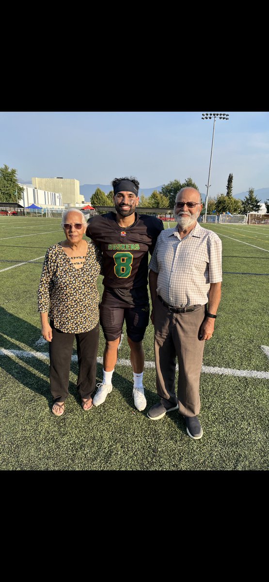DylanManocha's tweet photo. So great to see my grandparents at the game yesterday. Although I got injured early in the game and did not play much, it was amazing to see their support. Best Nani and Nana in the world ♥️ https://t.co/nfODt4aK1X