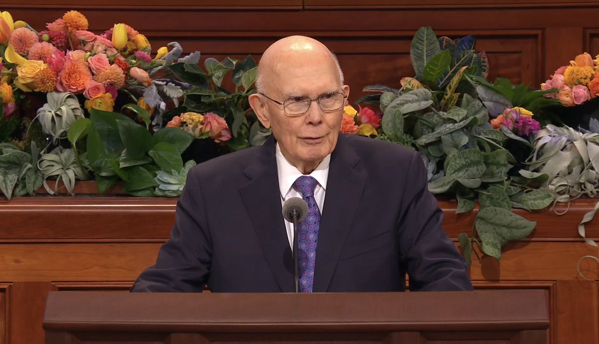 GeneralAuthTies's tweet photo. President Oaks conducting this last session of #GeneralConference. Very nice purple tie with magenta octagons on it. https://t.co/E80Lyvdimf