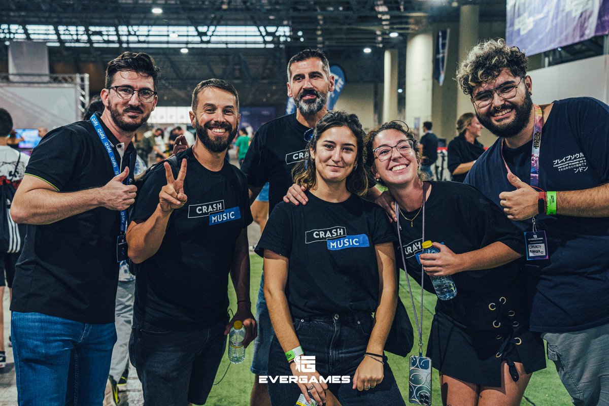 Simoncello_'s tweet photo. Ha terminado @EverGamesES, la primera edición

He estado desde finales de mayo como CM del evento y ha sido una experiencia inolvidable, no solo por el evento, el equipo que me rodeaba no podía ser mejor.

Me llevo recuerdos preciosos y duraderos, de los que se palpan y de los https://t.co/Zbo8CuEjxU