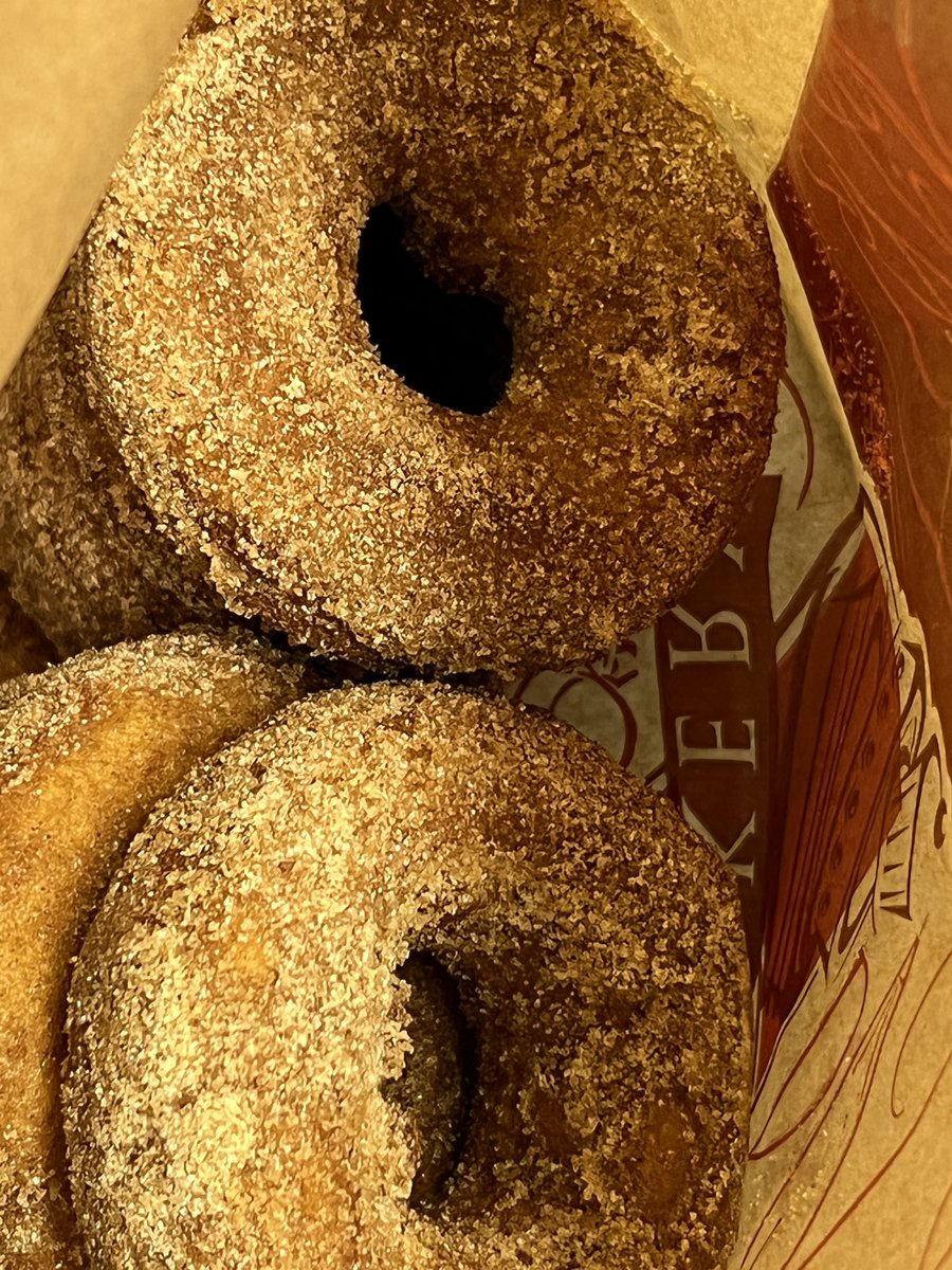 Alexandra Hernandez Perez (@adhernandez407) on Twitter photo Enjoying Michigan fall, apple picking, and donuts with my co-subIs ๐
@NatGPenaloza <a href="/ParrisDiaz/">Parris Diaz, MD</a> <a href="/AndersonDanyon/">Danyon Anderson</a> <a href="/_kathrynsawyer/">Kathryn Sawyer</a> @SydneyNewton1 Enjoying Michigan fall, apple picking, and donuts with my co-subIs ๐
@NatGPenaloza <a href="/ParrisDiaz/">Parris Diaz, MD</a> <a href="/AndersonDanyon/">Danyon Anderson</a> <a href="/_kathrynsawyer/">Kathryn Sawyer</a> @SydneyNewton1