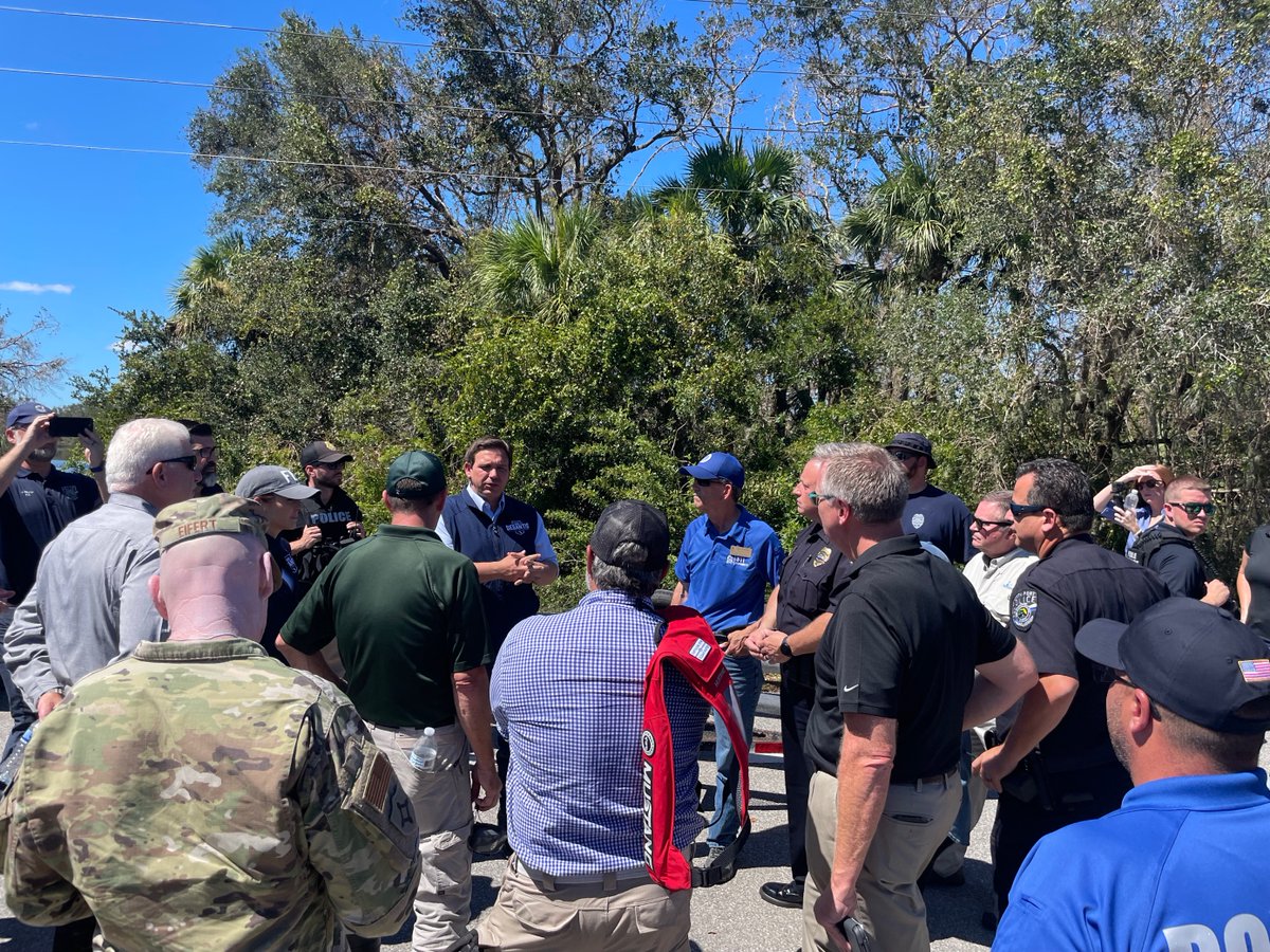 <a href="/GovRonDeSantis/">Ron DeSantis</a> has come to asses and survey the damages in South county, the <a href="/CityofNorthPort/">North Port, Florida</a>. 

Images captured earlier today near Sumter Blvd., east of 75 in North Port.
#SRQCounty #HurricaneIan