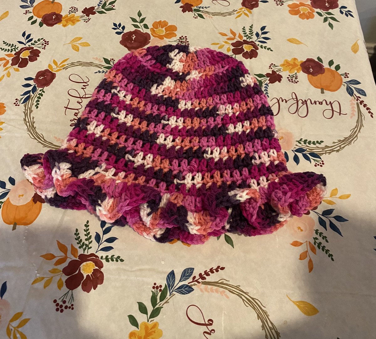 GetHookedByDom's tweet photo. When she placed a ordered she asked for a bucket hat with ruffles but “not to much on the ruffles “ 😂😂😂😂 ok sis I heard you 🔥😍🥰 #notforsale #customisbetter #theyaintgotthese 🥰 https://t.co/GfFaHy6mUT