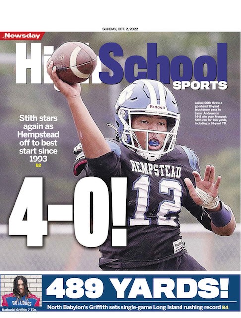 RogRubin's tweet photo. Hempstead now 4-0 for the first time since 1993 behind Jakkai Stith's excellent performance. @NewsdayHSsports story: https://t.co/5wqt50xe7l https://t.co/hs4U4a63iq