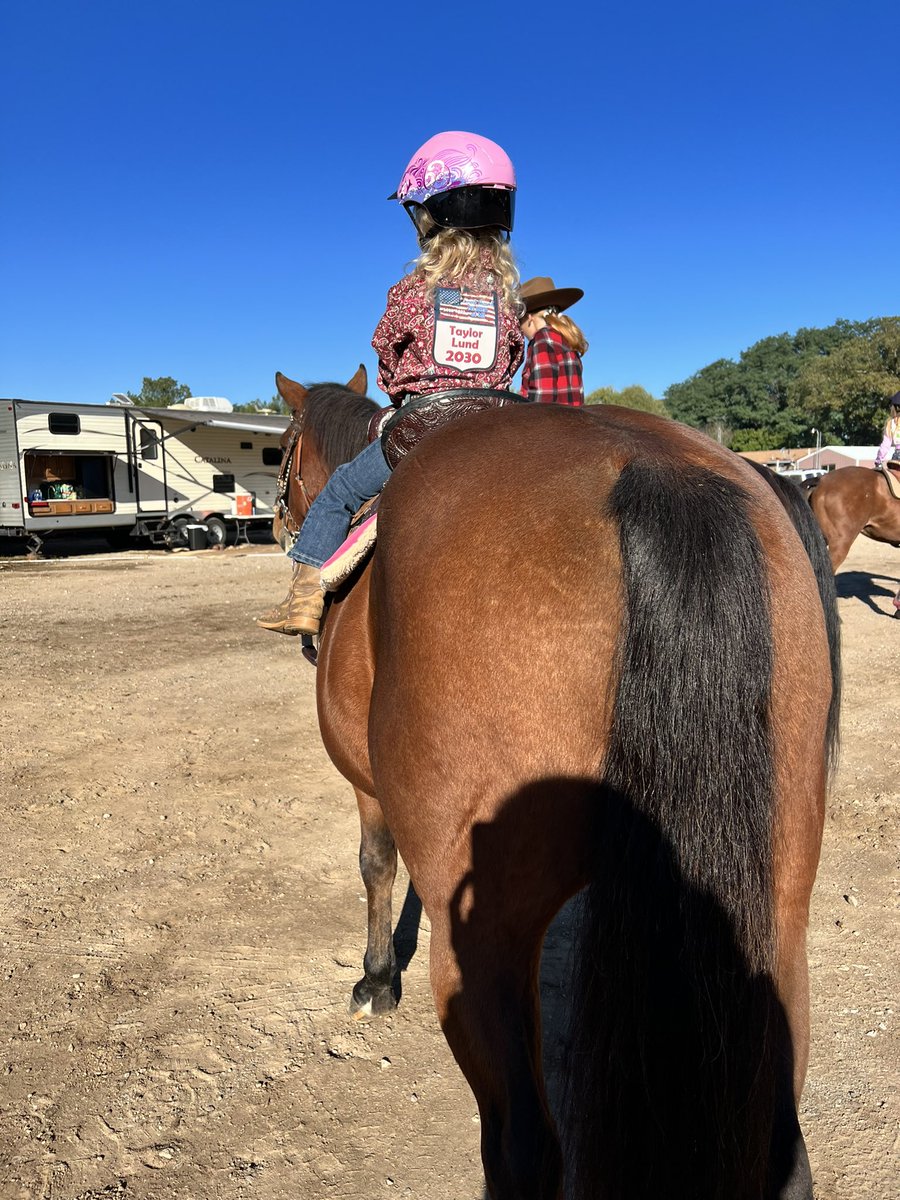 NikkiShyanne's tweet photo. Beyond blessed to be this little cowgirls mama ❤️ First little britches rodeo in the books! Back again in a few weeks. https://t.co/lNNttcwtst