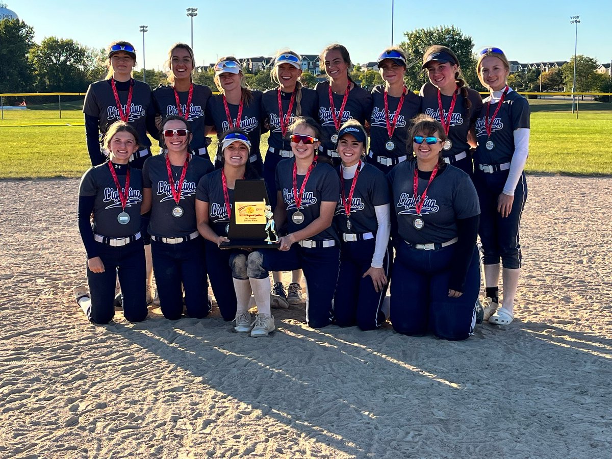 So proud of this team! We went 4-3 this weekend in the Orland Park Sparks tournament and finished in 2nd place! Nice job ladies! ⚡️⚡️<a href="/LenoxPt/">New Lenox Lightning 16U PT</a>
