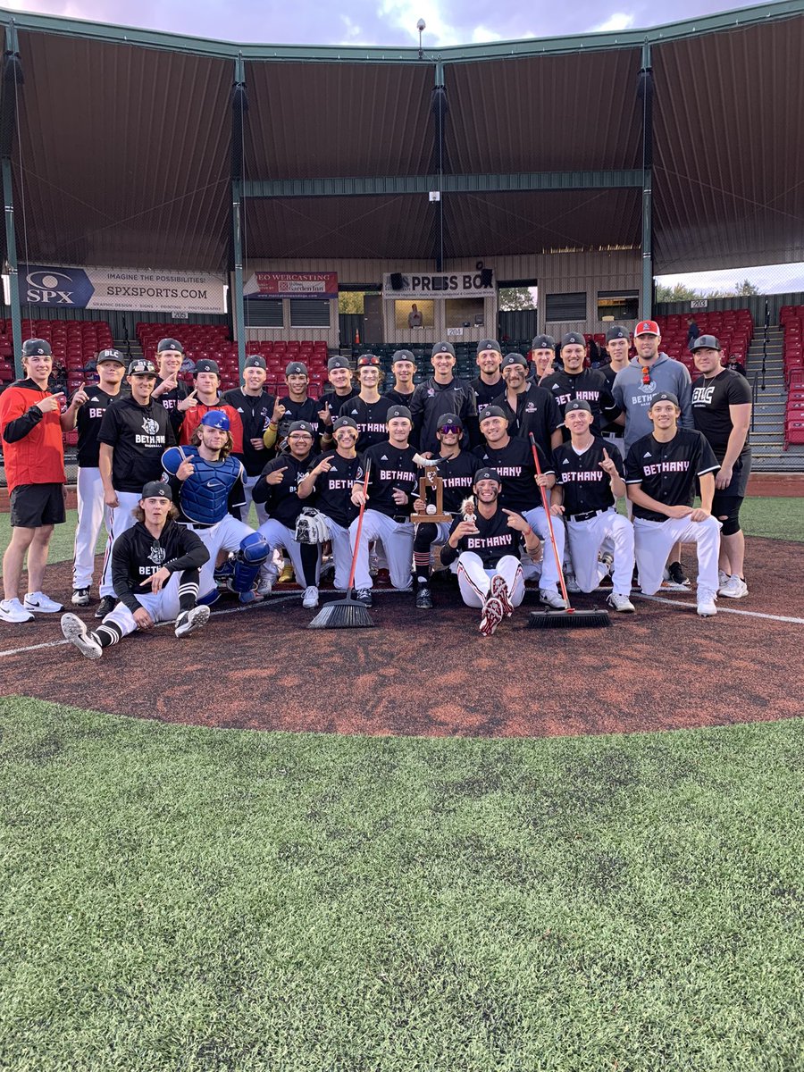 BLCbaseball's tweet photo. Team Black gets the clean sweep today. Malachi Santiago and Ben Hopper were named offensive co-MVP and Gavin Jacobsen earns the pitching MVP. An awesome day to cap off a great fall season! https://t.co/dTZdbcnZMs