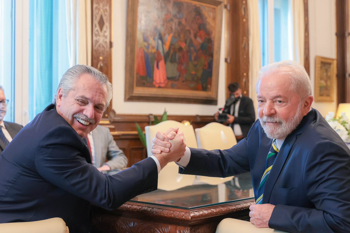 Alberto Fernández tweet media