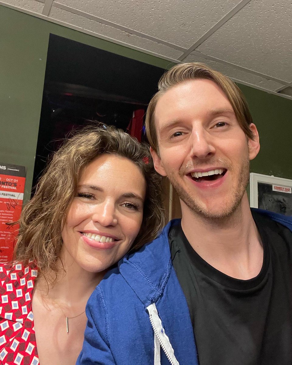 jeremiahstandup's tweet photo. .@justforlaughs Toronto was a blast! Great seeing old friends and making new ones! 4 Sold Out Stand-Up On The Spots, and 2 sold out Headlining shows. Episodes coming soon! https://t.co/qC6rTCqmRW