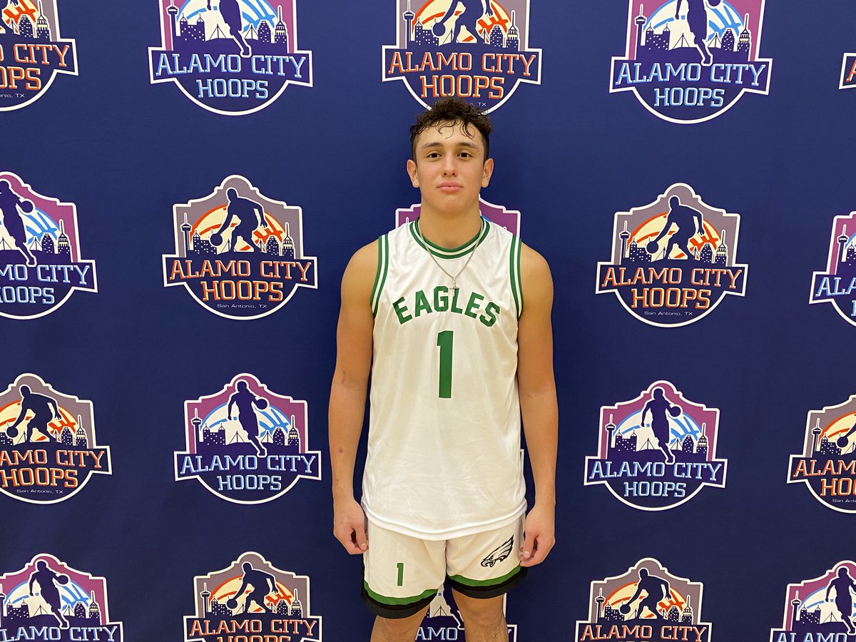 🚨CenTX #I35HSShowdown🚨 

ICYMI, scoring performance of the wknd by <a href="/RJMarquez_1/">RJ Marquez</a> of <a href="/PleasantonHoops/">PleasantonHoops</a>. 

Was on fire for 46 pts &amp; drilled 10 3-ptrs in a win. Can fill up the scoresheet with anybody, quick &amp; above average handles. Needs 2 be on recruiting boards #AlamoCityHoops