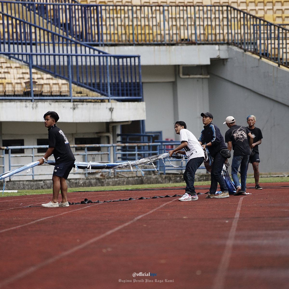 officialvpc's tweet photo. Selamat pagi dari GBLA ☕️ https://t.co/FLNs5PbKHG