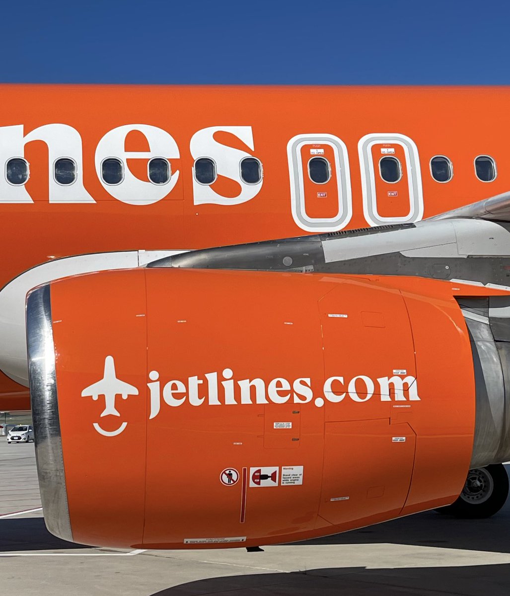 DuncanBureau's tweet photo. Lots going on with the team at  @CA_Jetlines - we have started flying between @cityoftoronto and @cityofcalgary - come fly with us and check out all our fun aviation stuff on https://t.co/RTlYWMyqzH - book your seat with your fav Travel Agent https://t.co/EUsDs0ftxN