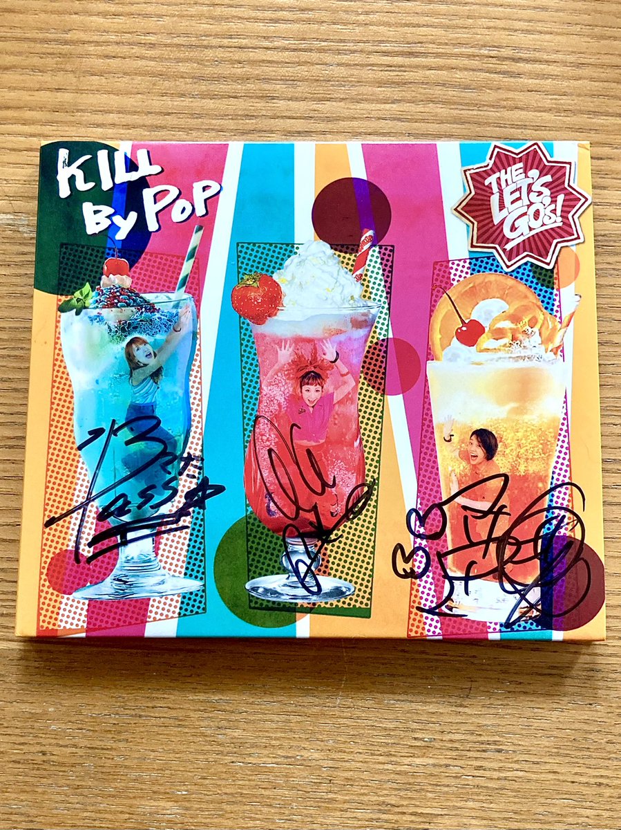 760Mugitar's tweet image. #レッツゴーズ のレコ発ライブ。新譜も聴いて前作よりもかなりポップなんだけどラモーンズぽかったりピストルズぽかったり、はたまた外道っぽいギターフレーズにキャッチーなメロディーがうまく絡められていて、COCOちゃんは凄いメロディーメイカーだなあと改めて感じた次第でございます。

#LetsGos