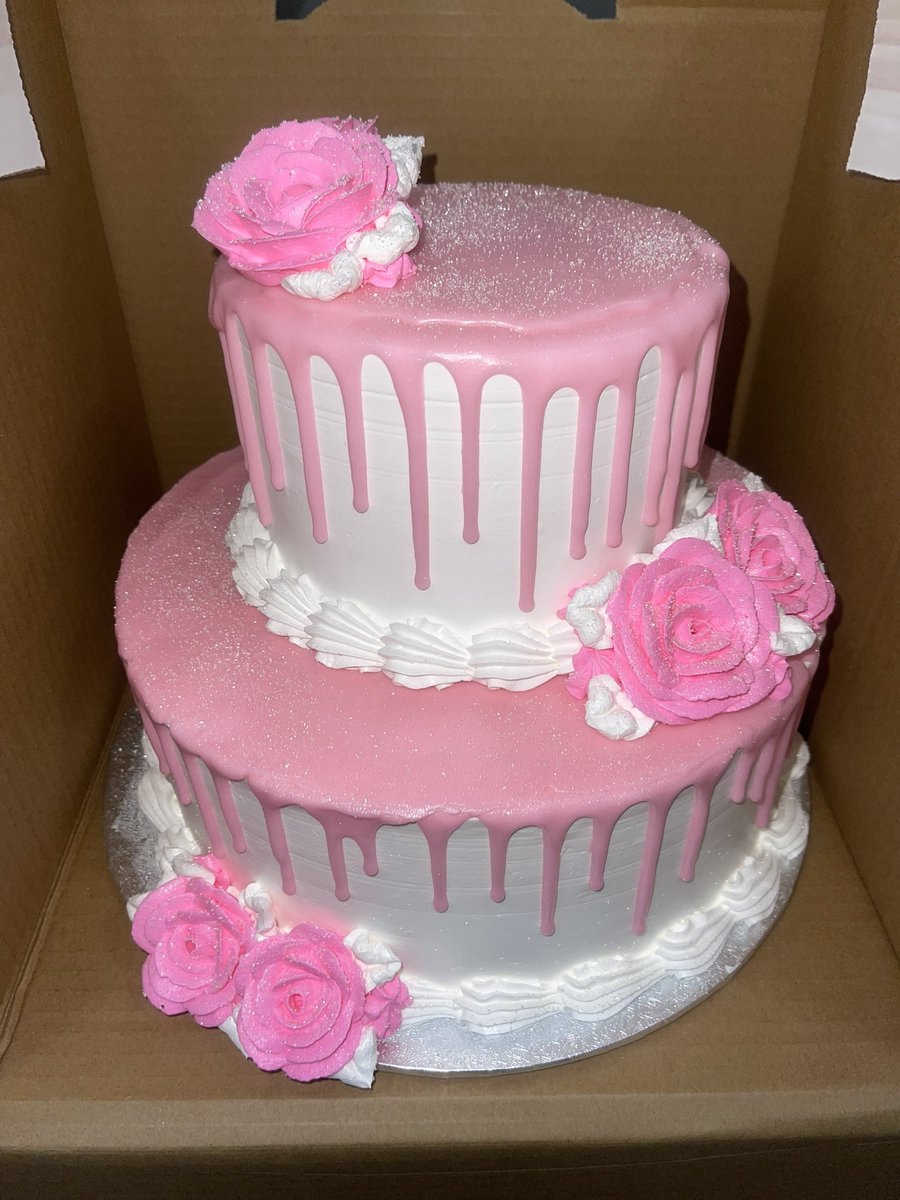 Jodyanna83's tweet photo. Make it sparkly โจ ok you got it ๐๐ป #tiercake #twotier #sweet16 #pink #dripcake #cakedecorating https://t.co/dqp1Psz0xe