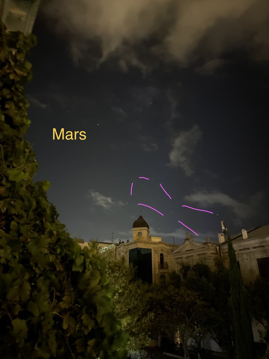 has_a_nova's tweet photo. And my red Diamond Mars ☄️ shining bright above Orion tonight 

#stars #orion #mars #astronomy #nightsky https://t.co/AIGRLnfoc6
