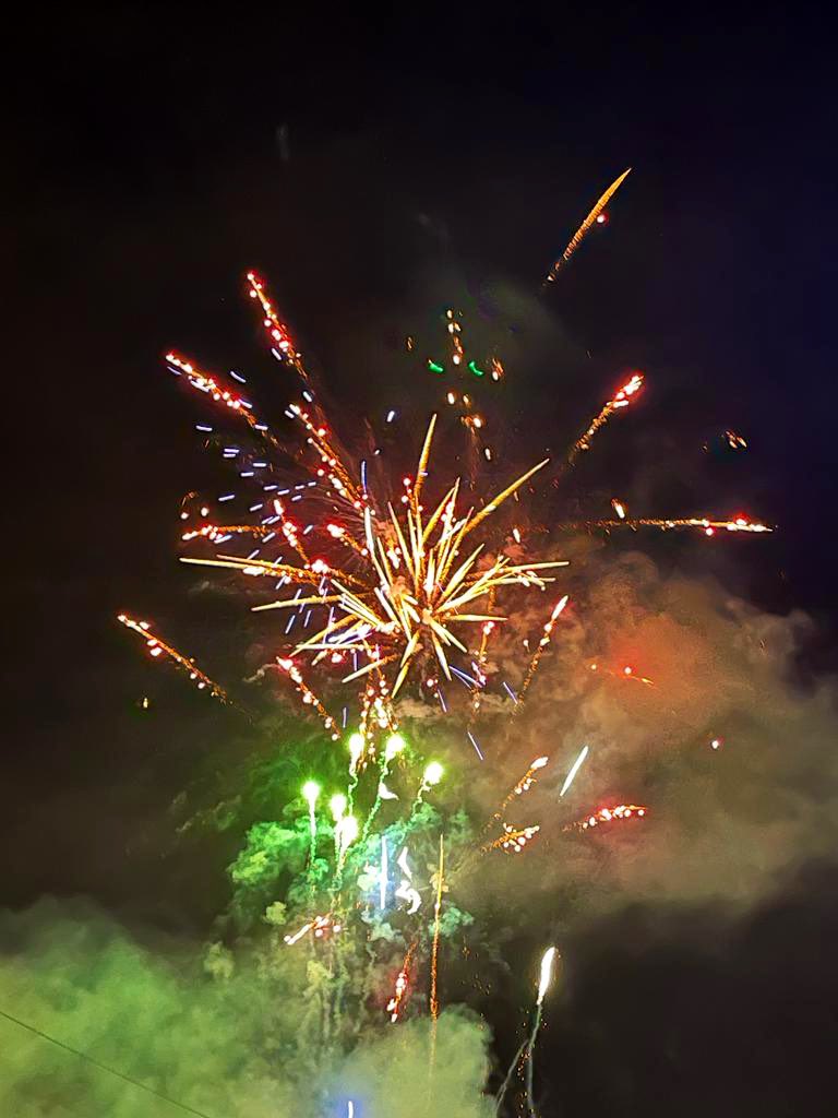 jdelauz's tweet photo. Terminan unas Fiestas de #SanMiguel2022 increíbles, en las que los vecinos de #LasRozas hemos disfrutado de cada una de las actividades programadas.

Muchas gracias a todos los que lo han hecho posible. Especialmente a @egg500 y a todo su equipo… 👏🏻👏🏻

Viva San Miguel!! https://t.co/aCdtdCHdpc