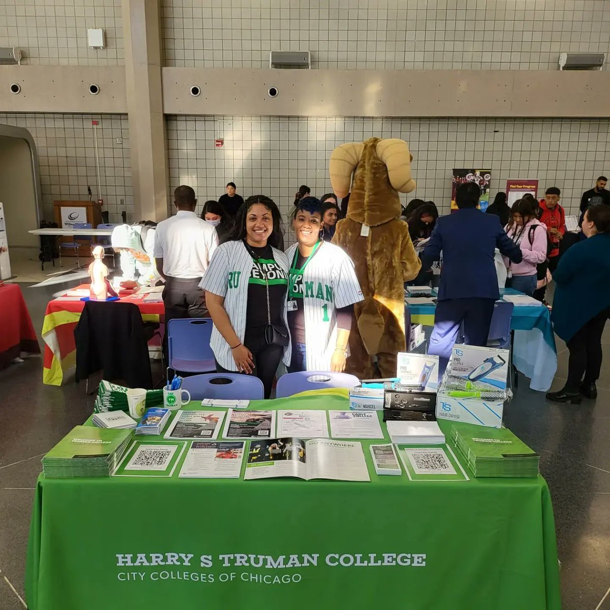 Campus & Beyond tweet media