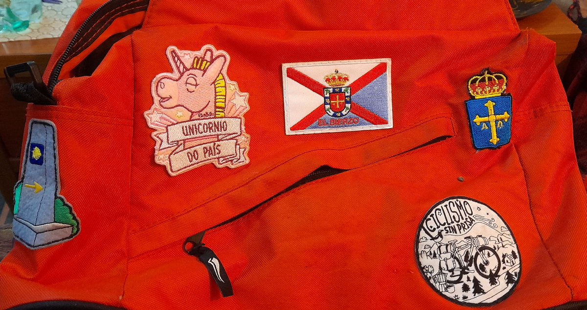 PollinSociologo's tweet photo. ¡Nuevo parche en mis #Alforjas!
Ya tenemos el #CaminoXacobeo, #Asturias, #CiclismoSinPrisa, #Unicornio (do país) y ahora... #OBierzo #ElBierzo #Bierzo
#Ciclismo #Bici #Bicicleta https://t.co/yMn9otXqhv