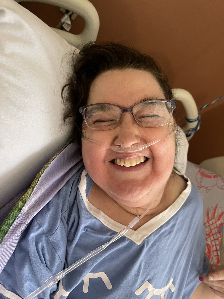 lunarruler's tweet photo. Sarah was in a great mood today. I think today has been the best she has felt in the last few months. #cancer maybe strong but #SarahStrong is much stronger. Enjoyed our visit today. #cancersucks #BreastCancerAwarenessMonth #BreastCancerAwareness https://t.co/onRLYvZK3f