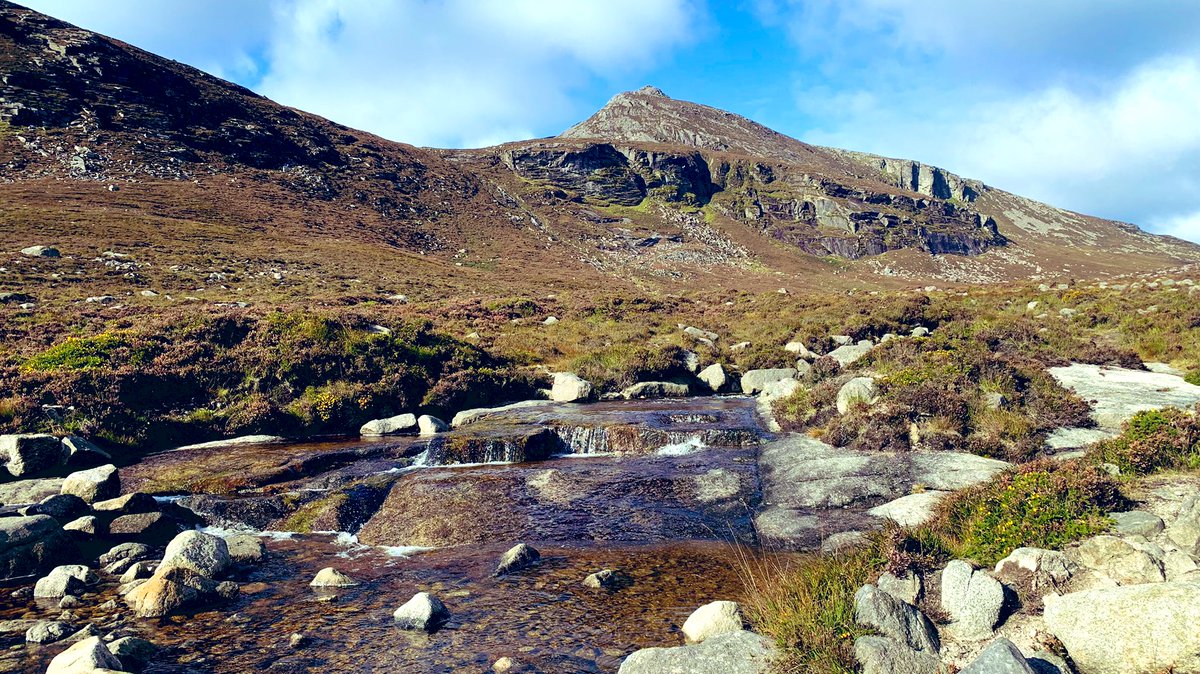 Ticketybooo's tweet photo. Annalong Valley @WeatherCee @barrabest @deric @Louise_utv @visitmourne @MourneDaily @Mournelive @WalkNI @DiscoverNI @DiscoverIreland #mournes #hikinghens #bluelough #codown #narnia #horses #NatureBeauty #bluesky #mountains #river https://t.co/CpTPlkGGmW