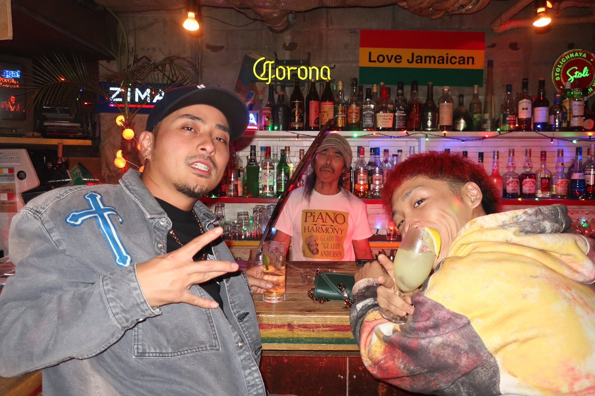 streetvybzsound's tweet photo. ACE MARKとPOWER WAVEと板さん🔥🔥🔥#realrockagain #lovejamaican @itasan_bot #kochi @deejay_acemark @powerwave1994 https://t.co/PkG9wIMbX6