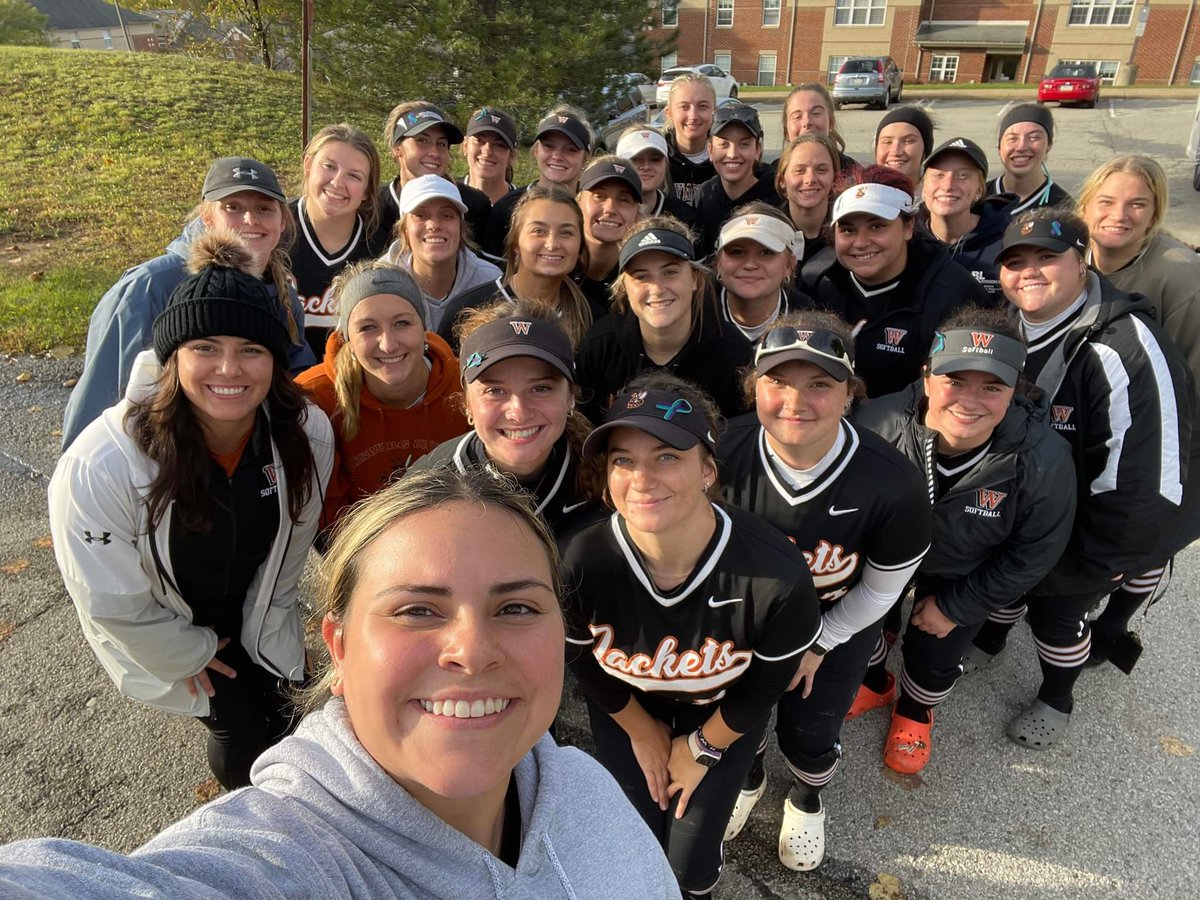 And thats a wrap. The Lady Yellow Jackets pick up another nice win, 7-0, over Pitt-Greensburg with an combined no-hitter from Stemple and Wilson. Next up, Winter conditioning as we focus on the Spring season. #JacketUp 🐝