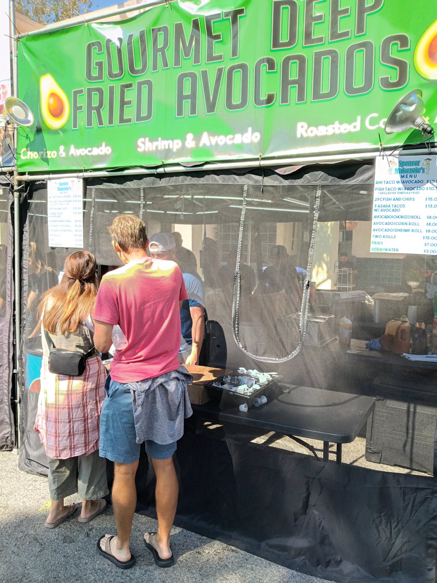 cookiesinheaven's tweet photo. #AvoFest in #Carpinteria today. They go a little crazy about those little green gobs of goodness. But, I can dig it! https://t.co/hoPVJDnHOY