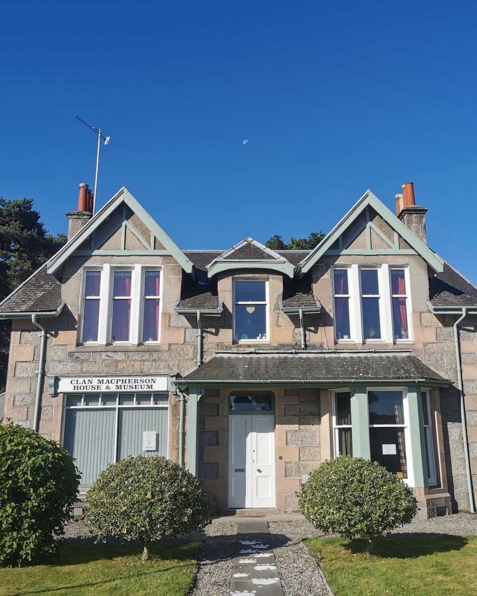 CMacphersonM's tweet photo. Today’s #ScottishMuseumsDay &amp; this year’s theme is Happiness! 🌻🥰 

We’d love to hear your happiest memories of the Clan #Macpherson #Museum! 

Send us a message telling your story or sharing photos to be featured in upcoming posts!! 🐈🐾

@ScottishMuseums

#MuseumofHappiness https://t.co/HnMNX4sVl5