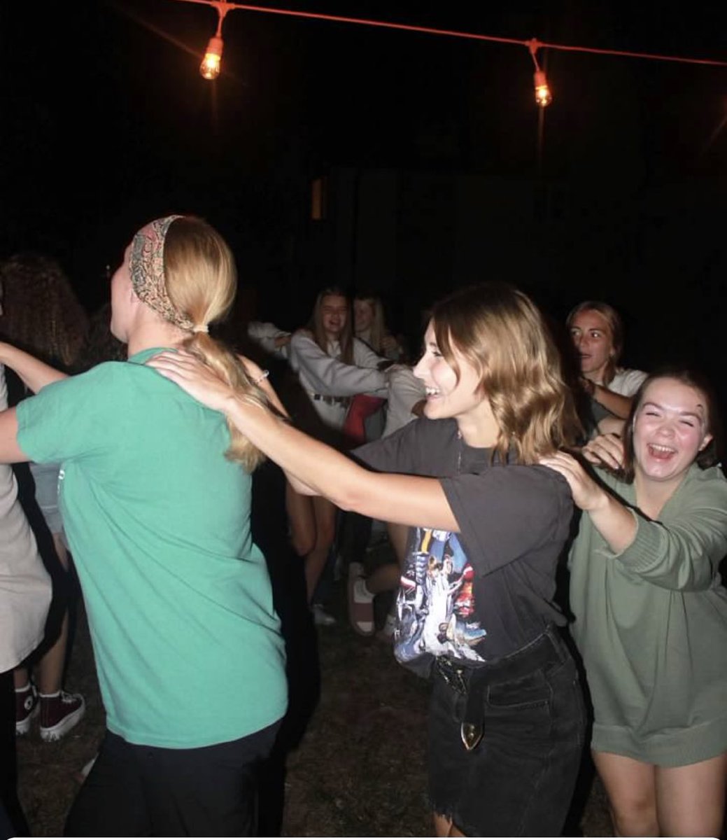 ScottCountyYL's tweet photo. Good times await us TOMORROW! Meet at Club OUTSIDE for a great night. 

🏡: 14143 Shady Beach Trl. PL
⏰: 7:57 - 9:07 PM
🥸: Any HS Students
🥶: Wear a sweatshirt for outside club!

#scyl #younglife https://t.co/nEDfFXuSxm