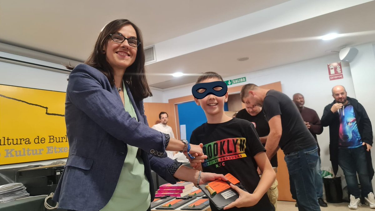 mariluzmoraza's tweet photo. Algunas imágenes del II Open de Ajedrez, que se ha celebrado este fin de semana en #Burlada. Organiza  la escuela de #ajedrez @mikelgurea. Ha atraído a asistentes de Marbella y de Gijón, entre otros puntos de España. https://t.co/DomQiXAxIe