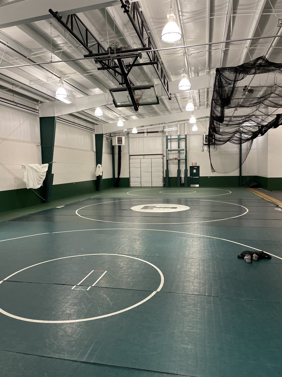 The mats have arrived. They look amazing! Go Rams!