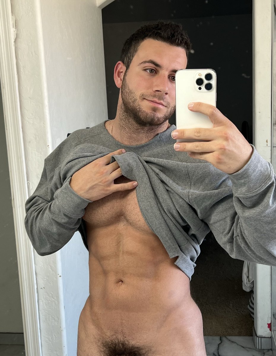 TheHungBrooks tweet media