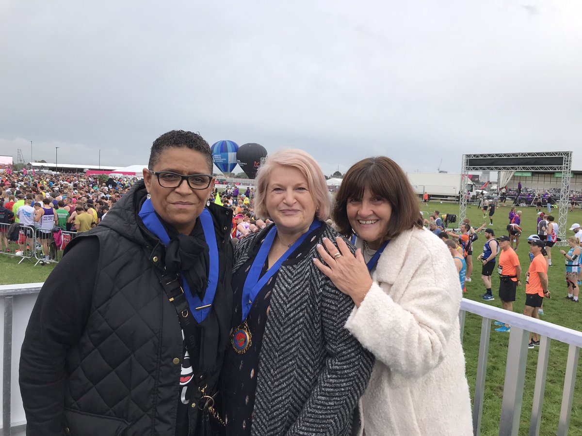 Today we three <a href="/LewishamMayores/">Former Mayoresses of Lewisham</a> got to wave the flag for the Green start <a href="/LondonMarathon/">TCS London Marathon</a> incredibly moving. A huge shout out to Verity who was in tears before the start, I had to go &amp; hug her. Hoping you made it, she was running for <a href="/MiscarriageA/">Miscarriage Association</a>