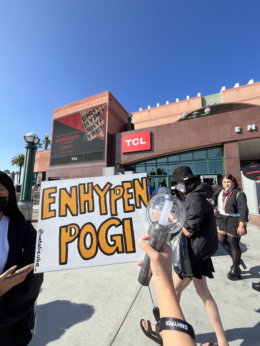 i’m back !! 

#ENHYPEN
#EN_WORLDTOUR_MANIFESTO
#MANIFESTO_IN_ANAHEIM
