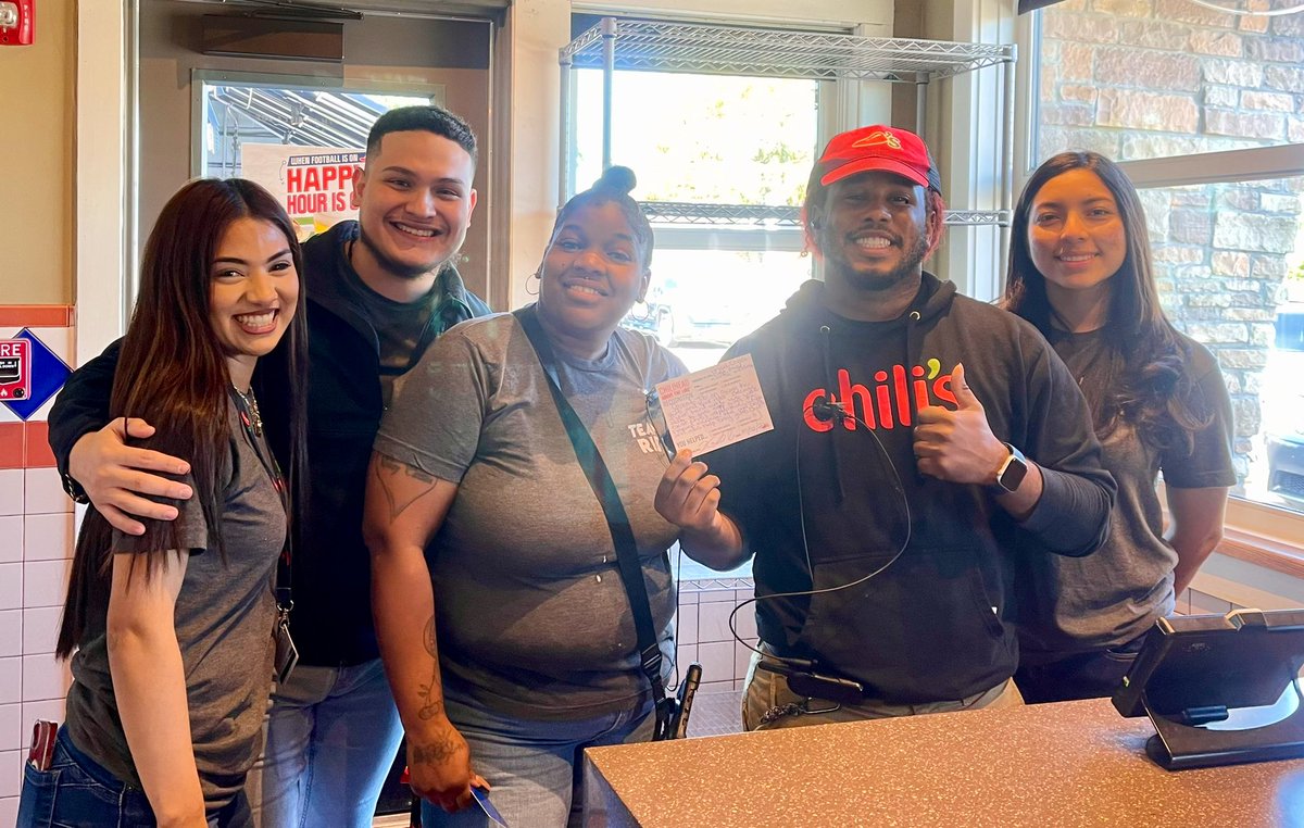 KCfromChilis tweet media