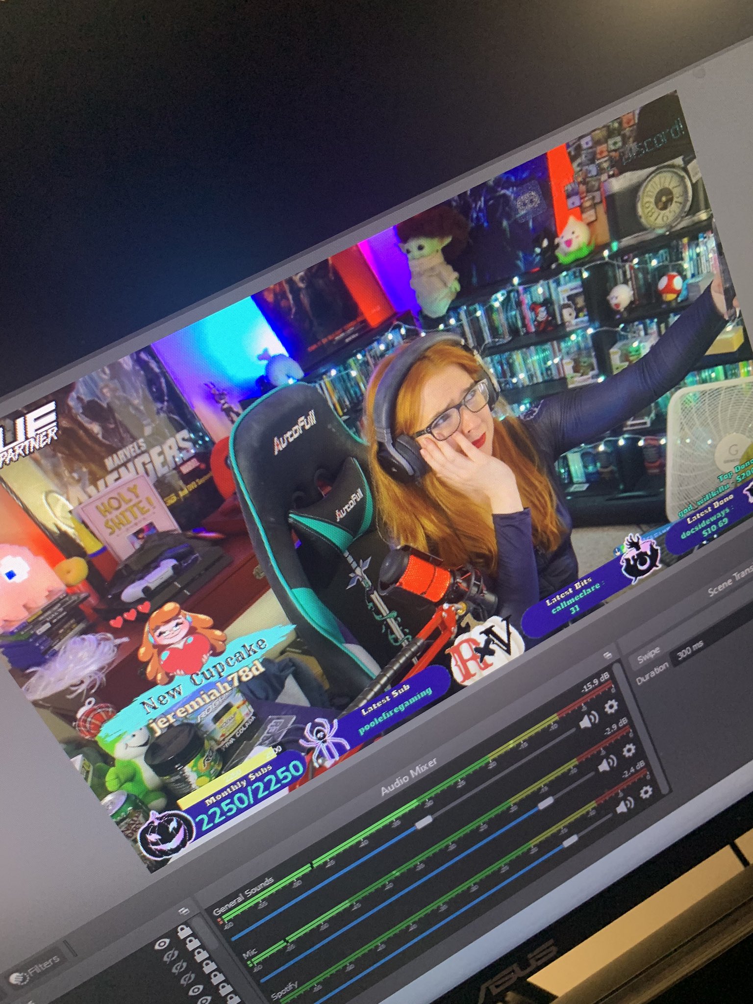 R3DxVelvet on Twitter: "WHAT IS ACTUALLY HAPPENING?!?! Another 1040 subs tonight!!! THIS IS ONLY