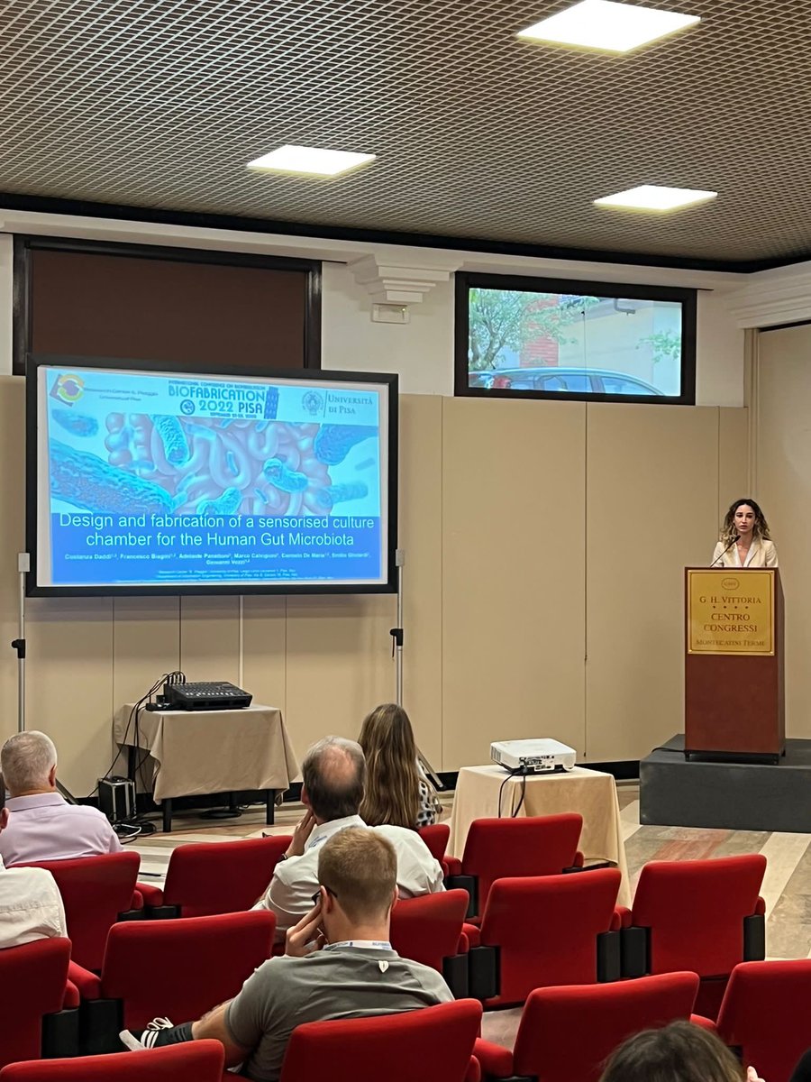 CostanzaDaddi's tweet photo. A few days ago, I had the opportunity to be part of the Organizing Staff of the @Biofab2022 International Conference and to discuss my Master Thesis work with an oral presentation. Excited, honoured and grateful to @Biofab2022 and @BioFabUnipi for the most amazing experience 😍 https://t.co/splAiIPahK
