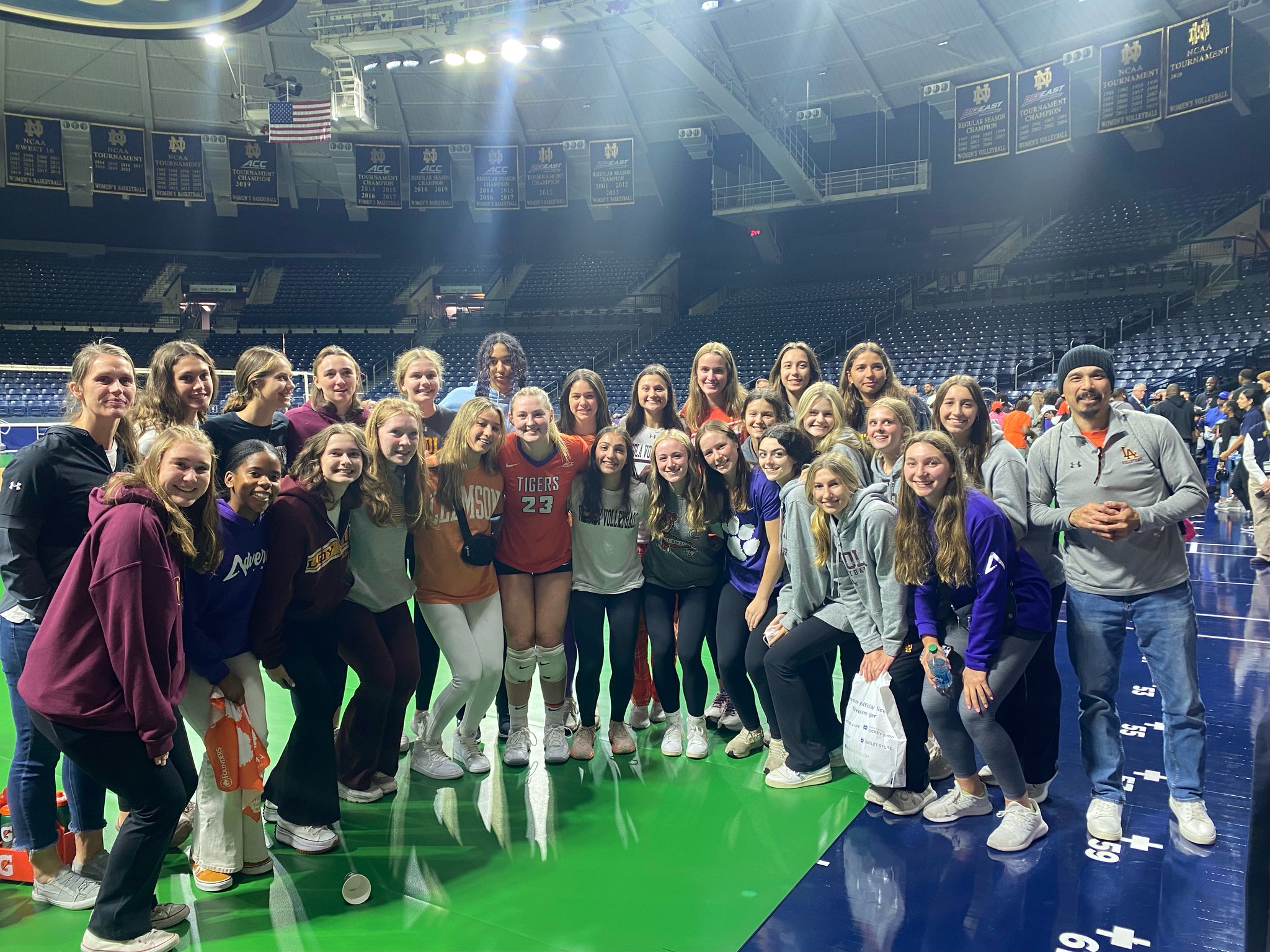 notre-dame-volleyball-claims-9th-region-crown-link-nky