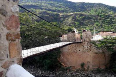 AlfonsoPintoFra's tweet photo. #JordanSube, el municipio donde funcionó el primer peaje de Colombia, celebra hoy 200 años de su fundación. Un lugar mágico donde el tiempo decidió detenerse y otra de las #87Razones para conocer y querer a #Santander https://t.co/FcNmyuDeq1