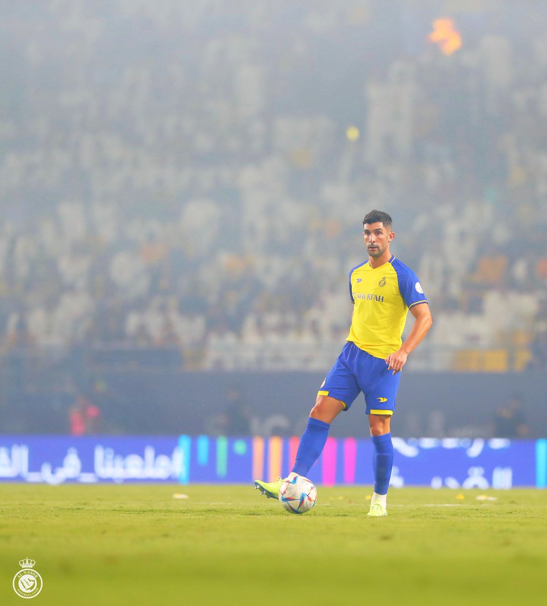 Álvaro González tweet media