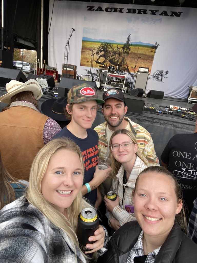ReaganBuehler's tweet photo. .@zachlanebryan @CharlesWesleyG be sure to look for us in the flannels ‼️ https://t.co/Yu0pPKVwOc