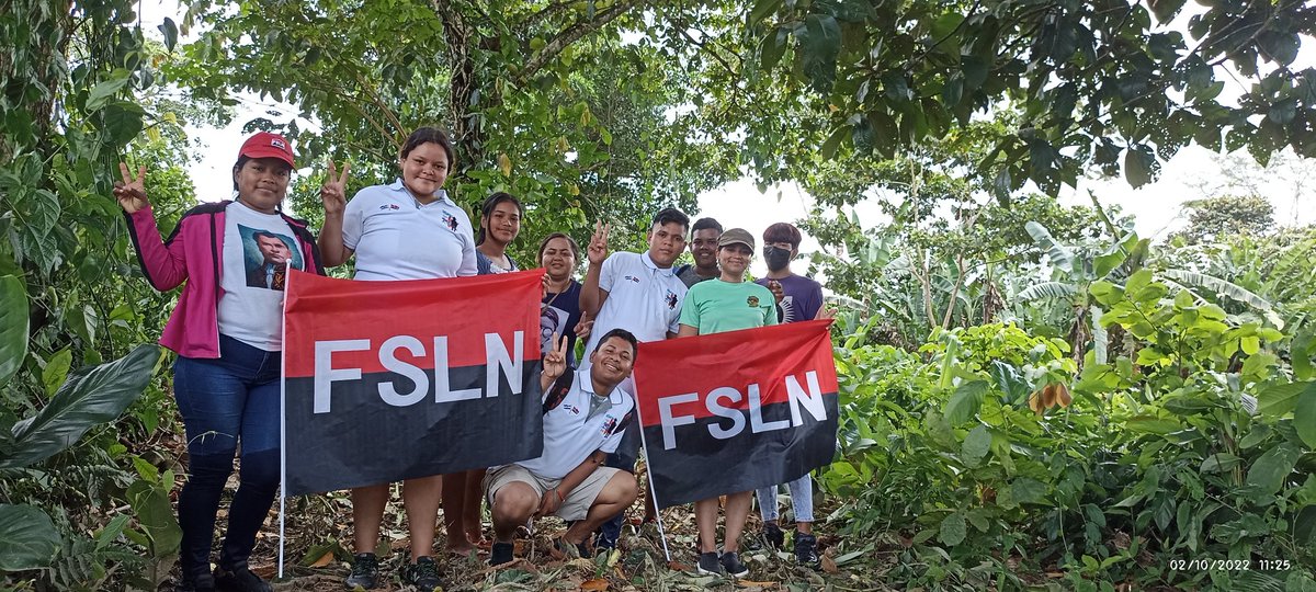 bonanza_red's tweet photo. #Bonanzs, Juventud Sandinista, Fes, realizaron senderismo en la comunidad de Biltignia. https://t.co/llVEwM18pS