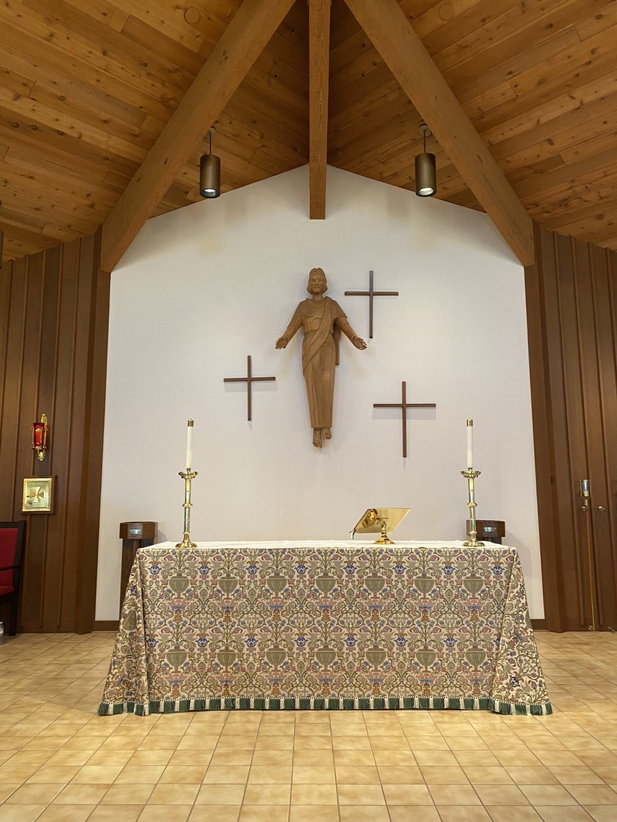 My church this am didn’t have flowers at the altar.  What it did have was a lot of grateful parishioners! Prayers go out to those less fortunate!@volusiaschools <a href="/cypresscreekvcs/">Cypress Creek</a>