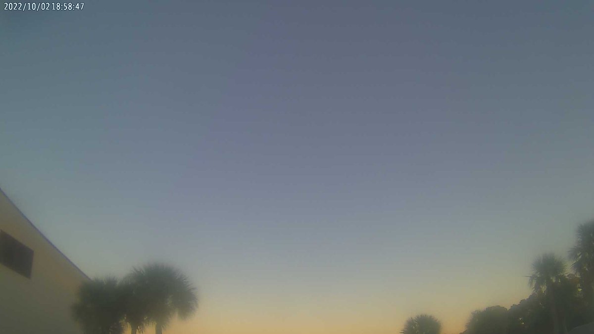 Buddy Taylor Middle School at sunset and it's 77 F.